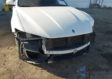 2017 Maserati Levante S из США, поврежденный, VIN ZN66QYUSXHX255029